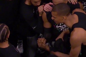 NBA规则科普：骑士理论上能不能签换詹姆斯？